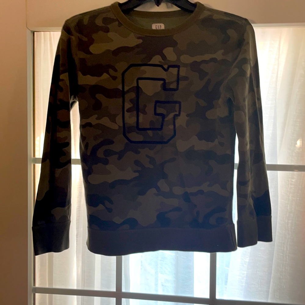 Gap camouflage sweatshirt